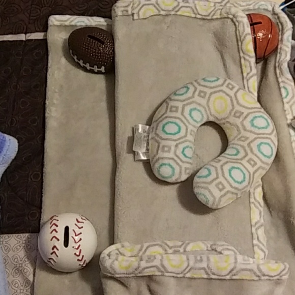 Baby blanket set - Picture 2 of 2